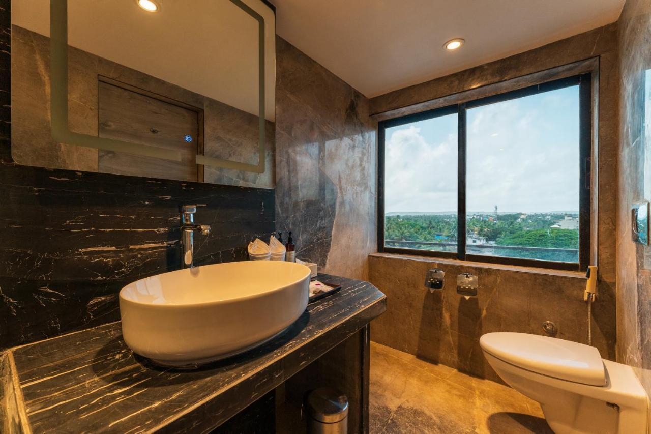 Regenta Central Imperial Candolim Goa Dış mekan fotoğraf